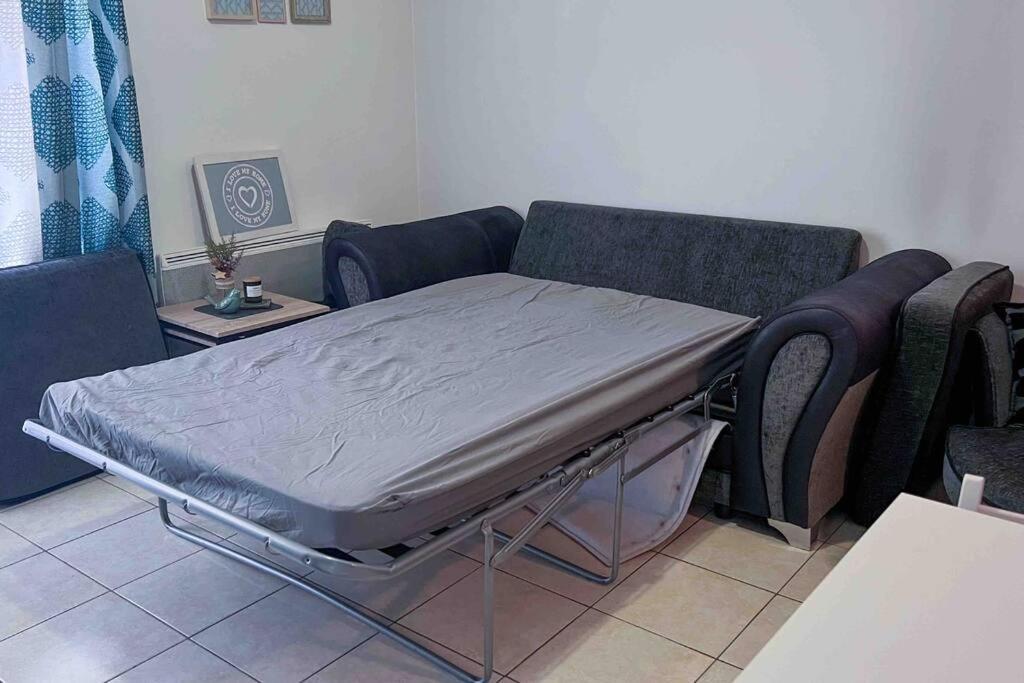 Appart Avec Terrasse Et Parking A 2 Pas De Disney Montevrain Exterior photo